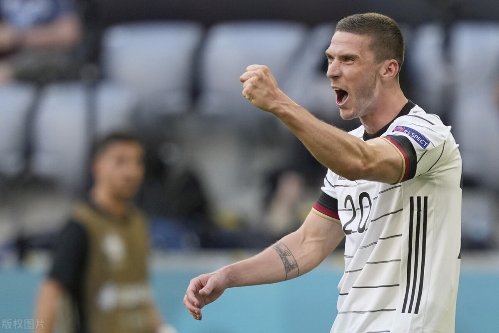  弗里克确认与拜仁续约至2026年  