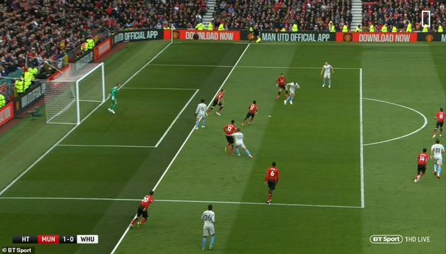  英超首次启用半自动越位判定系统  